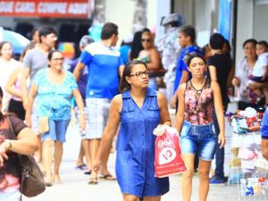 Vendas no comércio recuaram 1% em maio, sobre abril. (Foto: Rizemberg Felipe/Jornal da Paraíba)